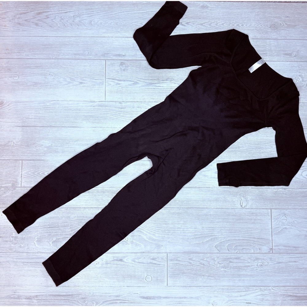 Soo slick Black long sleeve long pants jumpsuit bodysuit cat suit thumb holes xl